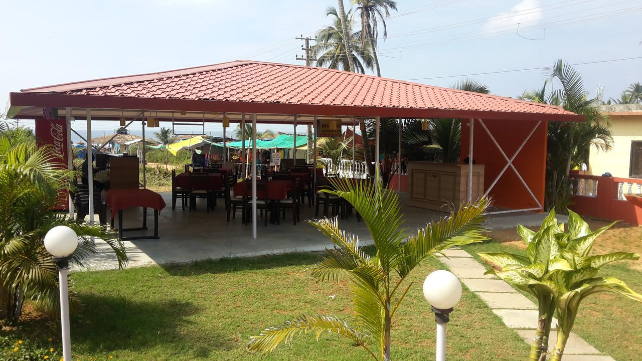 Oceans 7 Inn Calangute Buitenkant foto