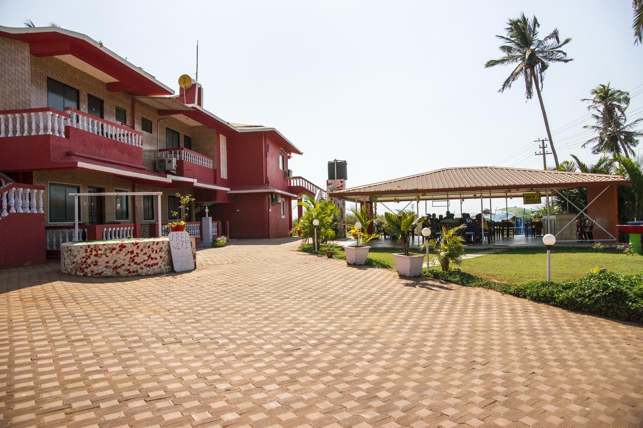 Oceans 7 Inn Calangute Buitenkant foto