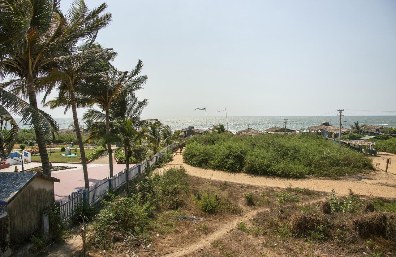 Oceans 7 Inn Calangute Buitenkant foto